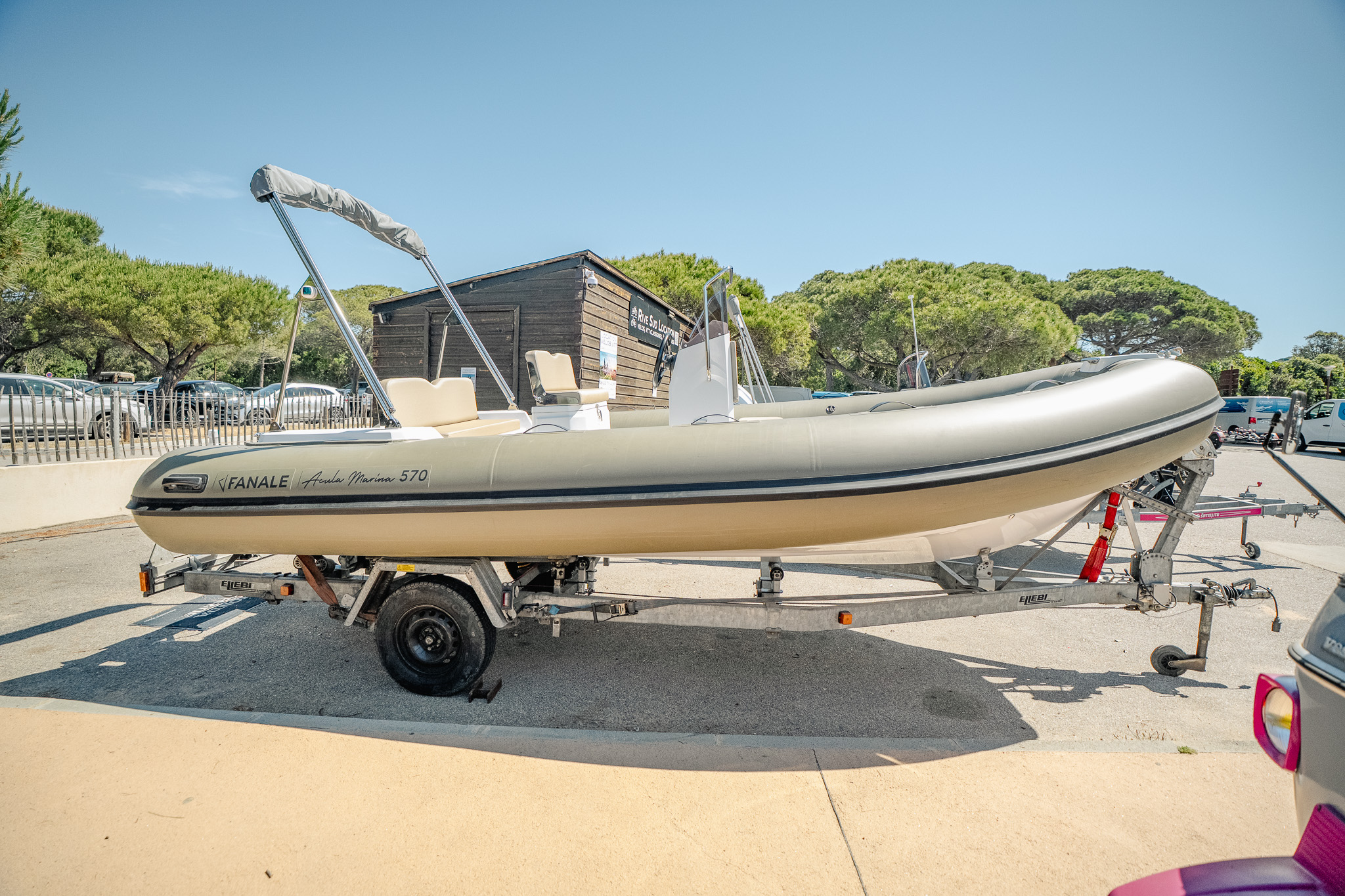 ACULA MARINA 570 - profil tribord