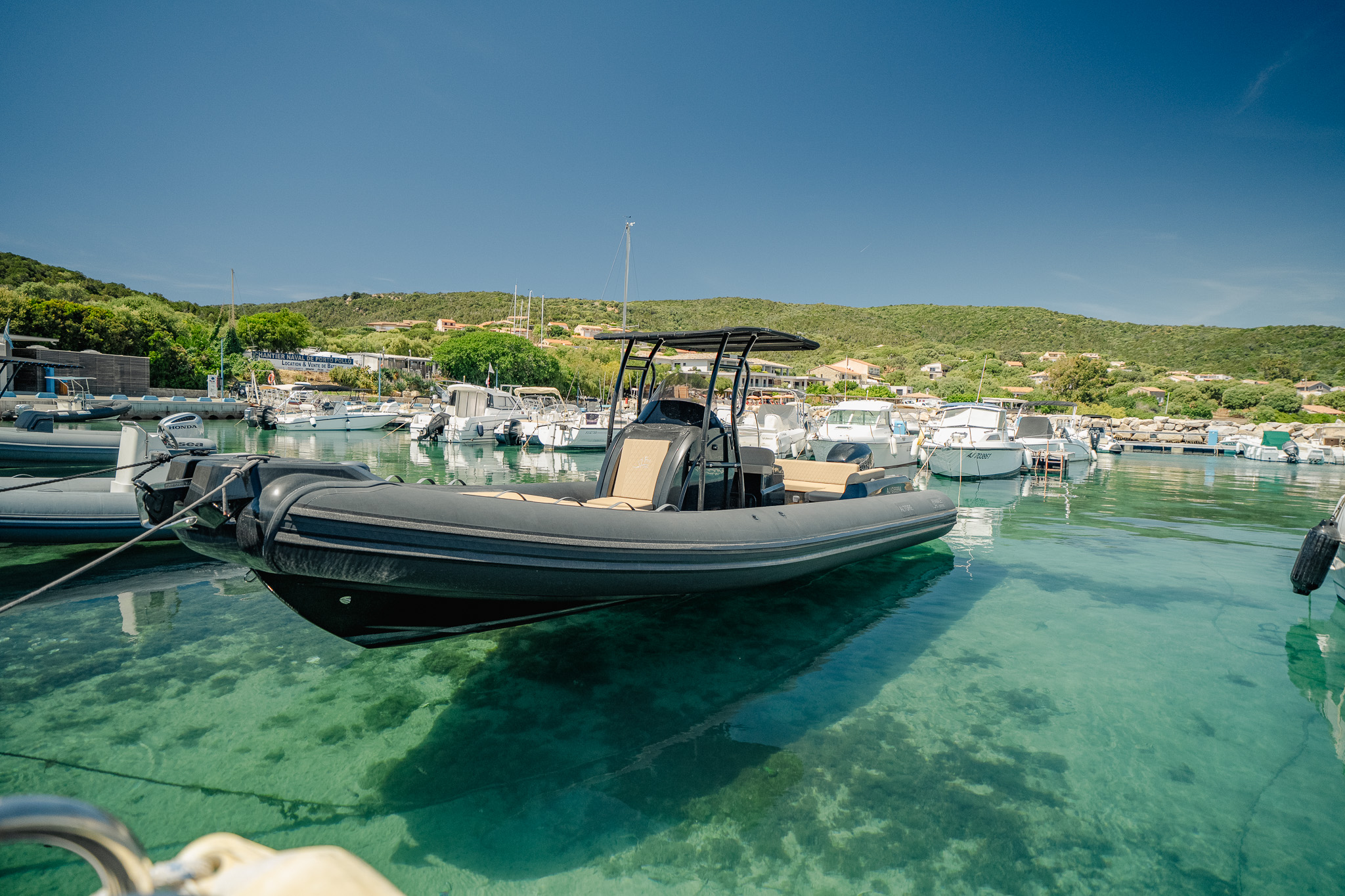 ALTORE E SOLE 900 - au port en Corse
