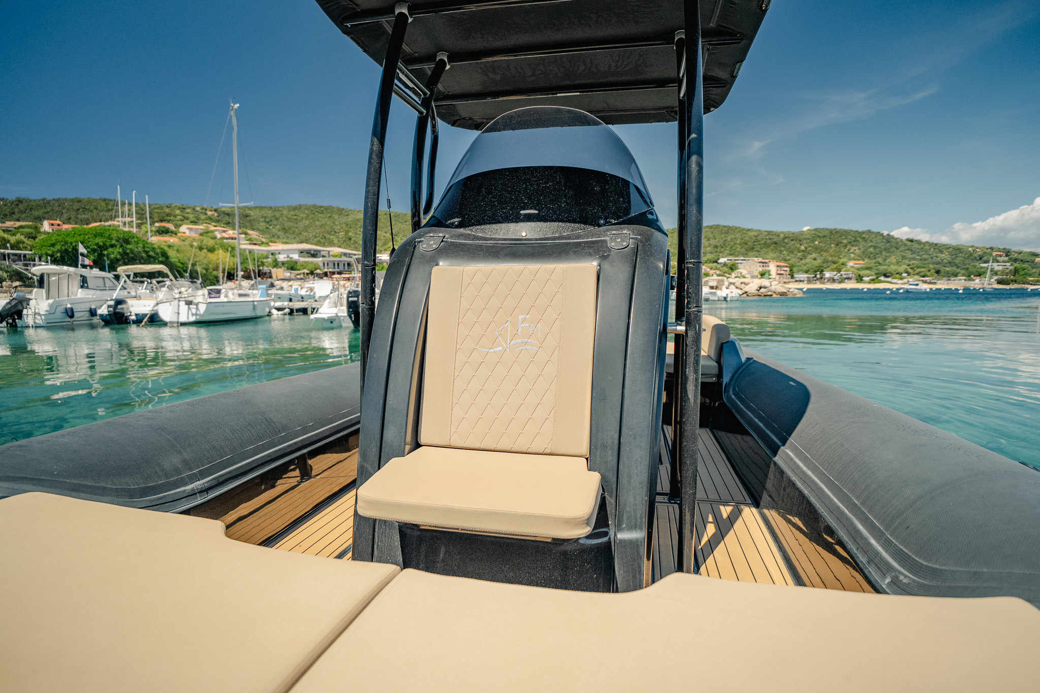 ALTORE E SOLE 900 - console et T-top