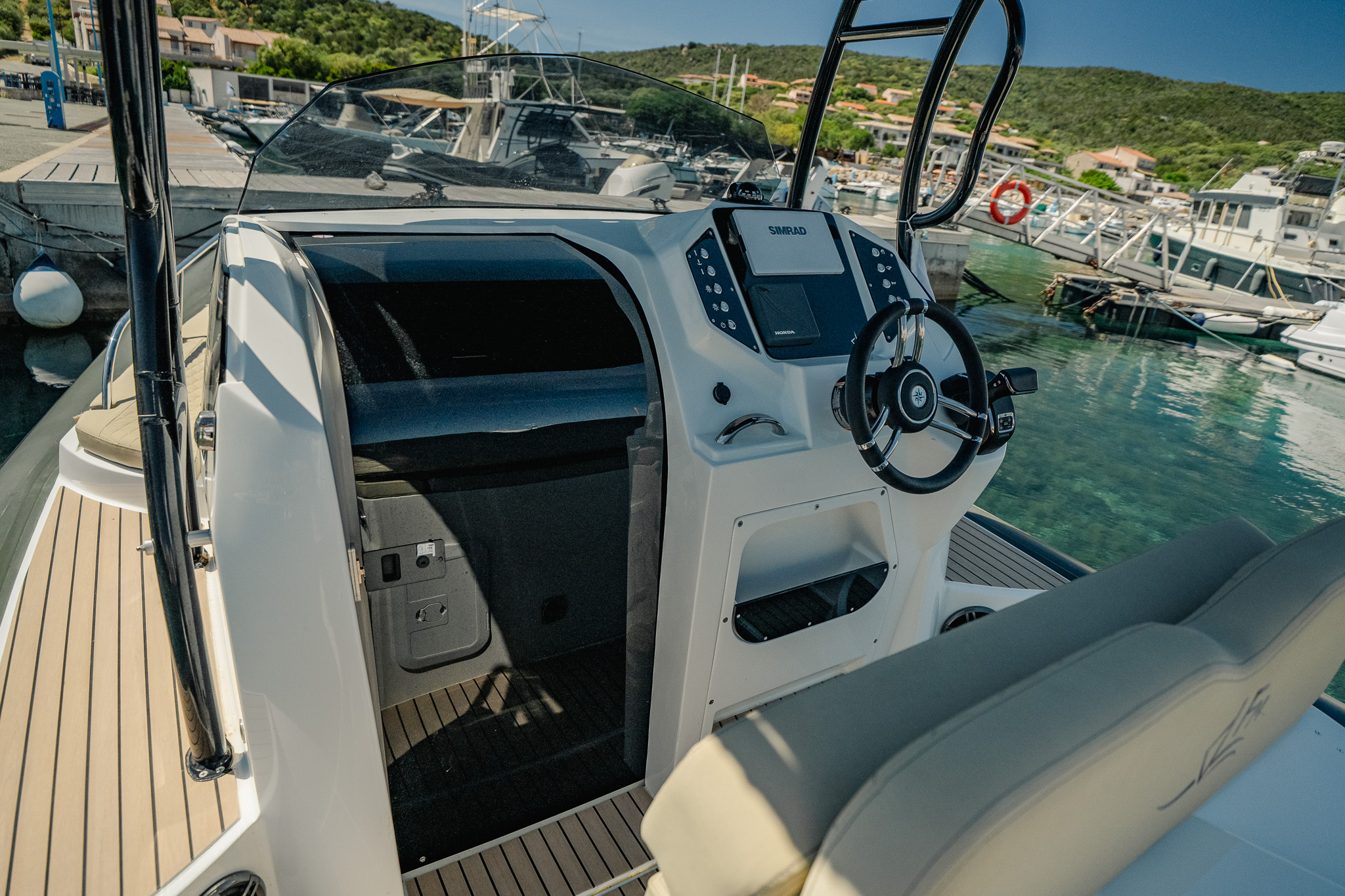 ALTORE 900 CABINE - cabine et poste de pilotage